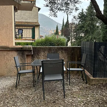 Cosy Avec Jardin Apartment Nyons
