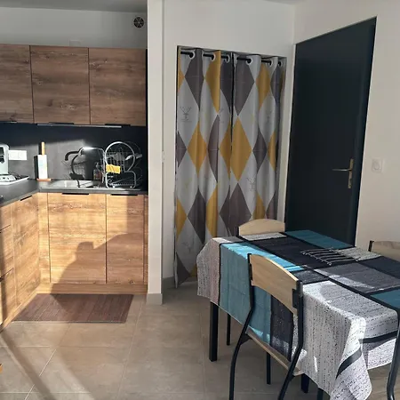 Cosy Avec Jardin Apartmán Nyons
